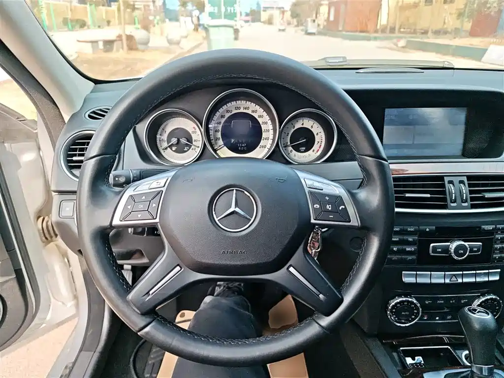 Mercedes-Benz C-Class 2013 C 260 Elegance Grand Edition фото 7