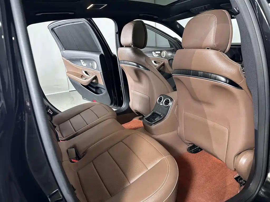 Mercedes-Benz E-Class 2023 Facelift E 300 L Sport Luxury фото 10