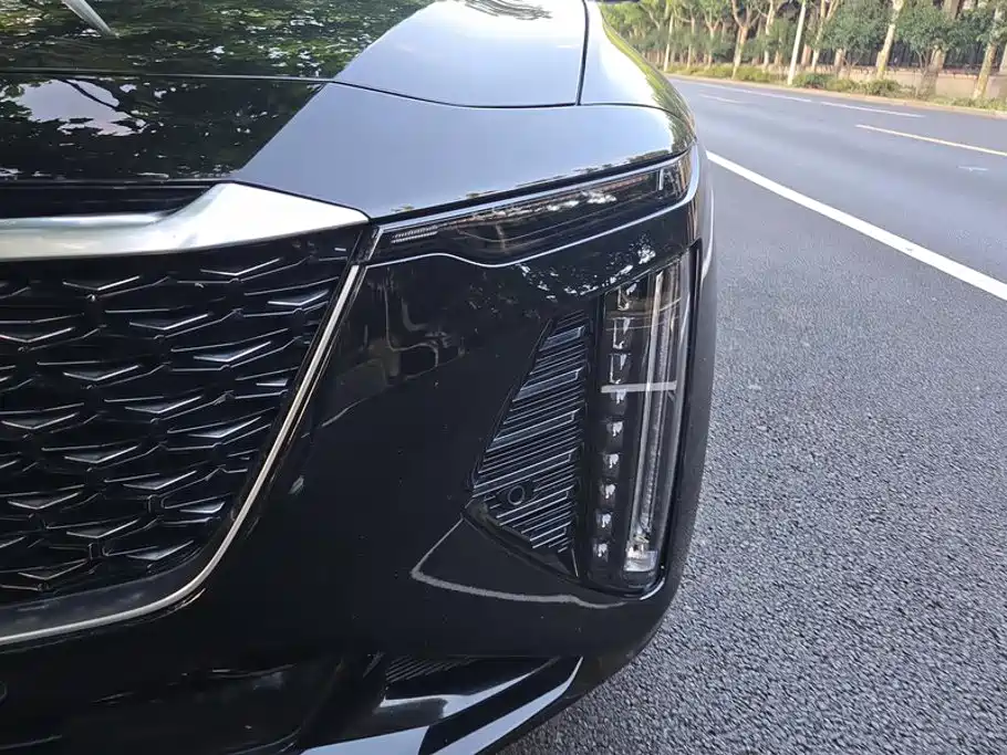 Cadillac CT6 2024 2023 28T Premium Model