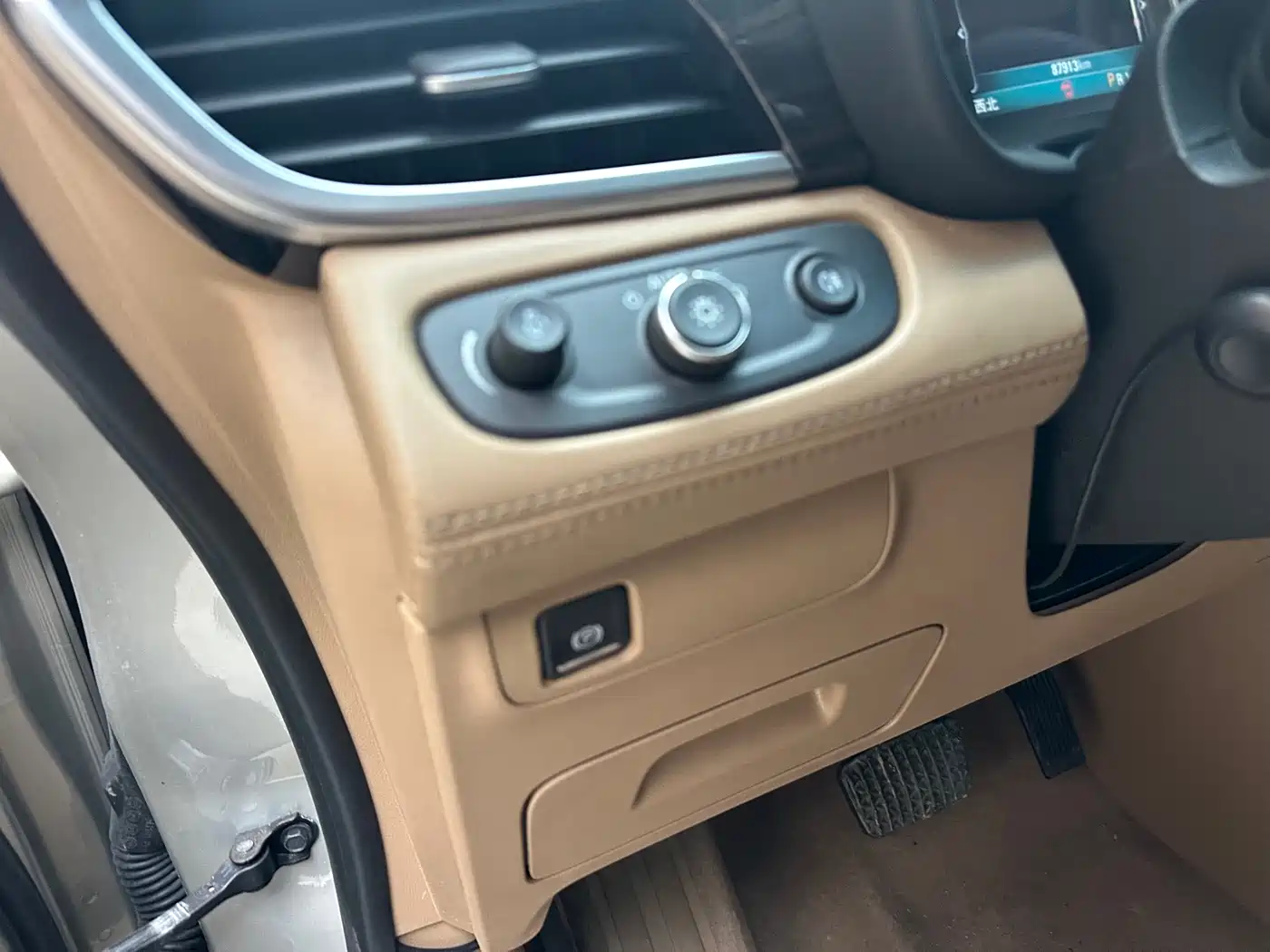 Buick GL8 2018 ES 28T Luxury Type China VI фото 27
