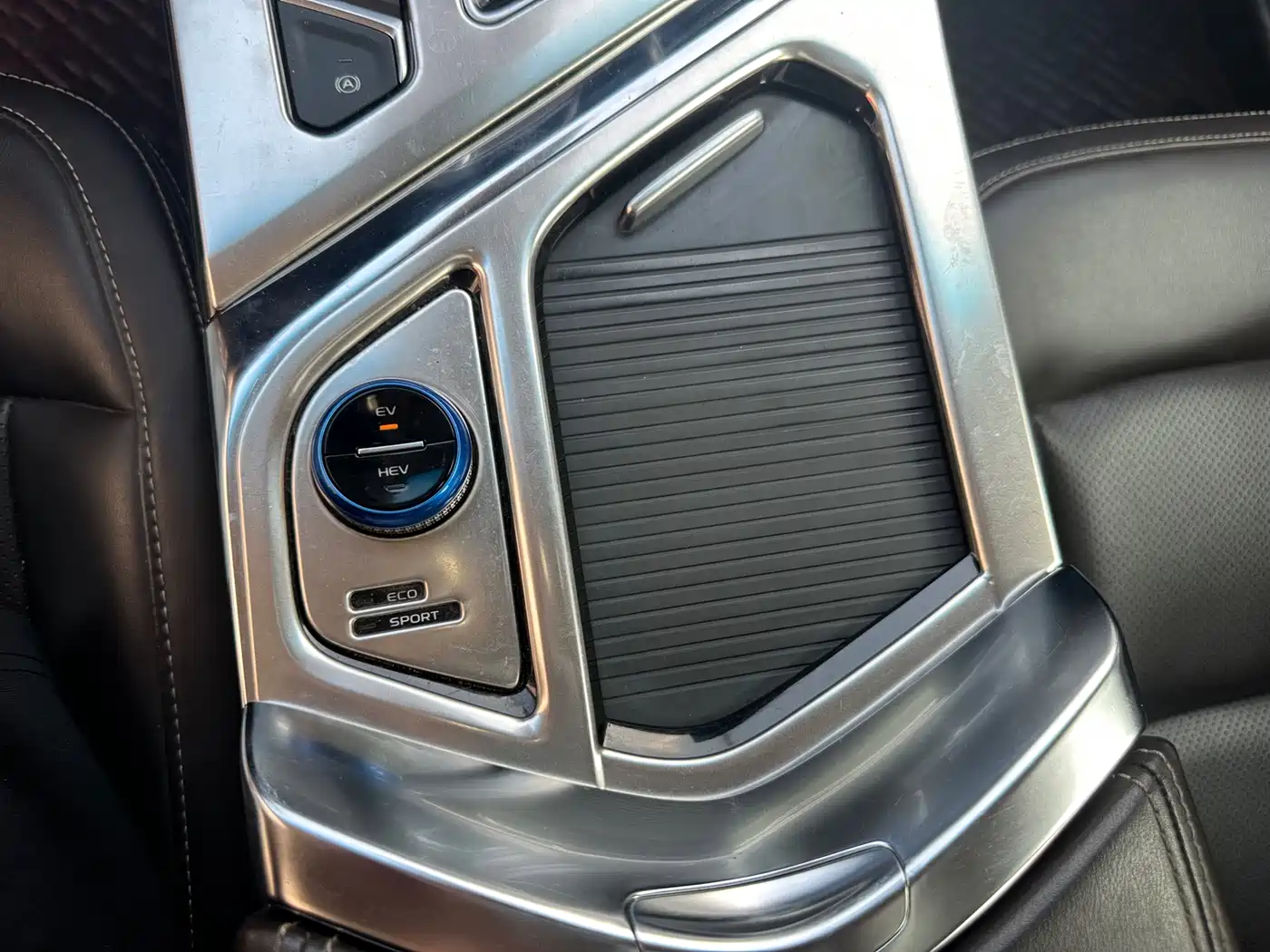 Geely Jiaji New Energy 2019 2019 1.5TD PHEV Ultimate Edition