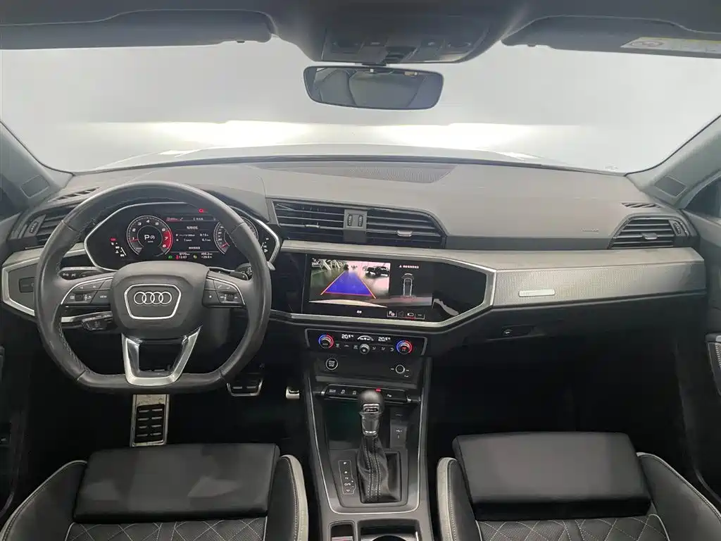 Audi Q3 2025 2025 quattro 45th Anniversary Edition 40TFSI Fashion Dynamic