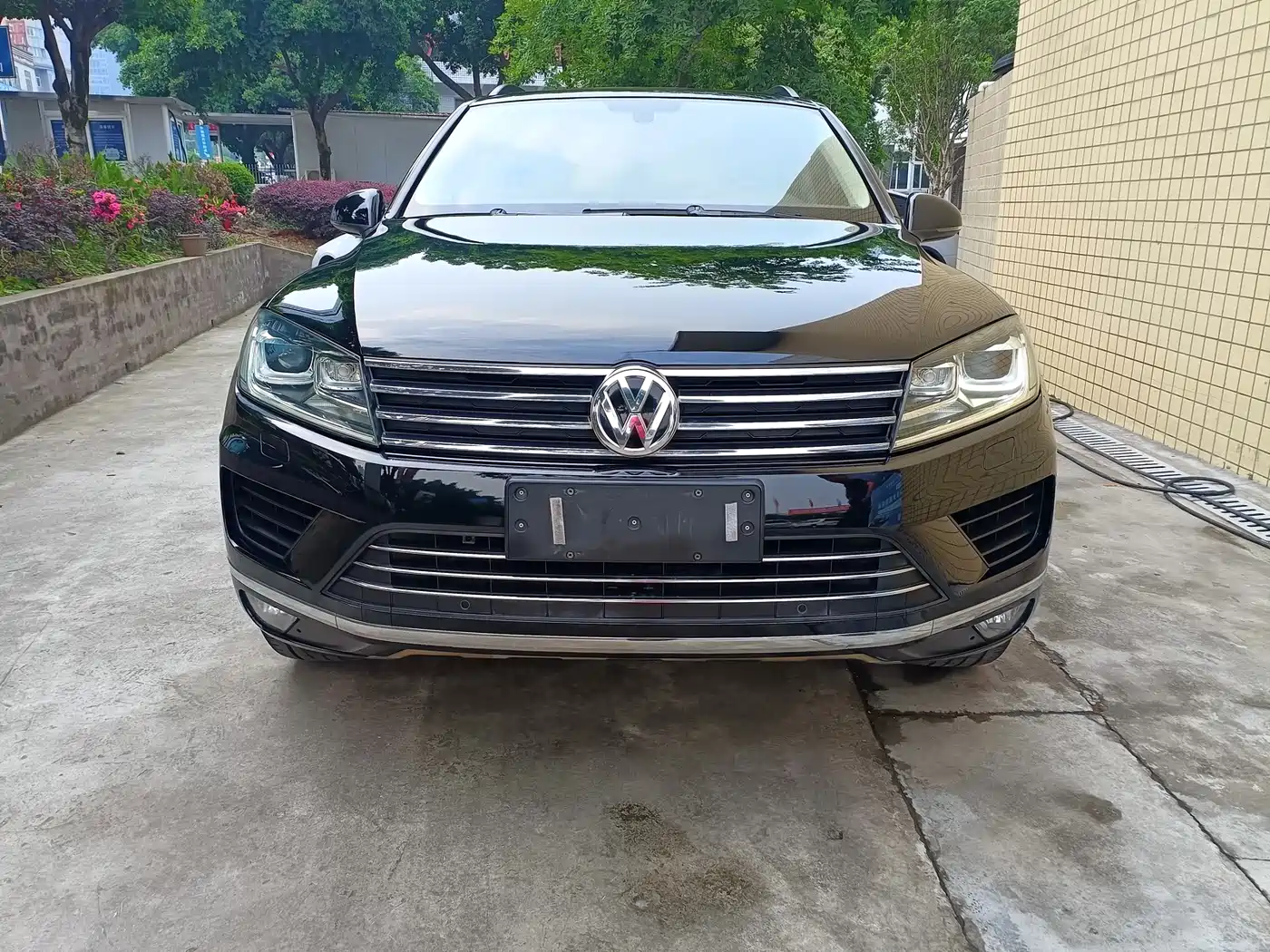 Volkswagen Touareg 2017 3.0TSI Explorer Edition фото 2