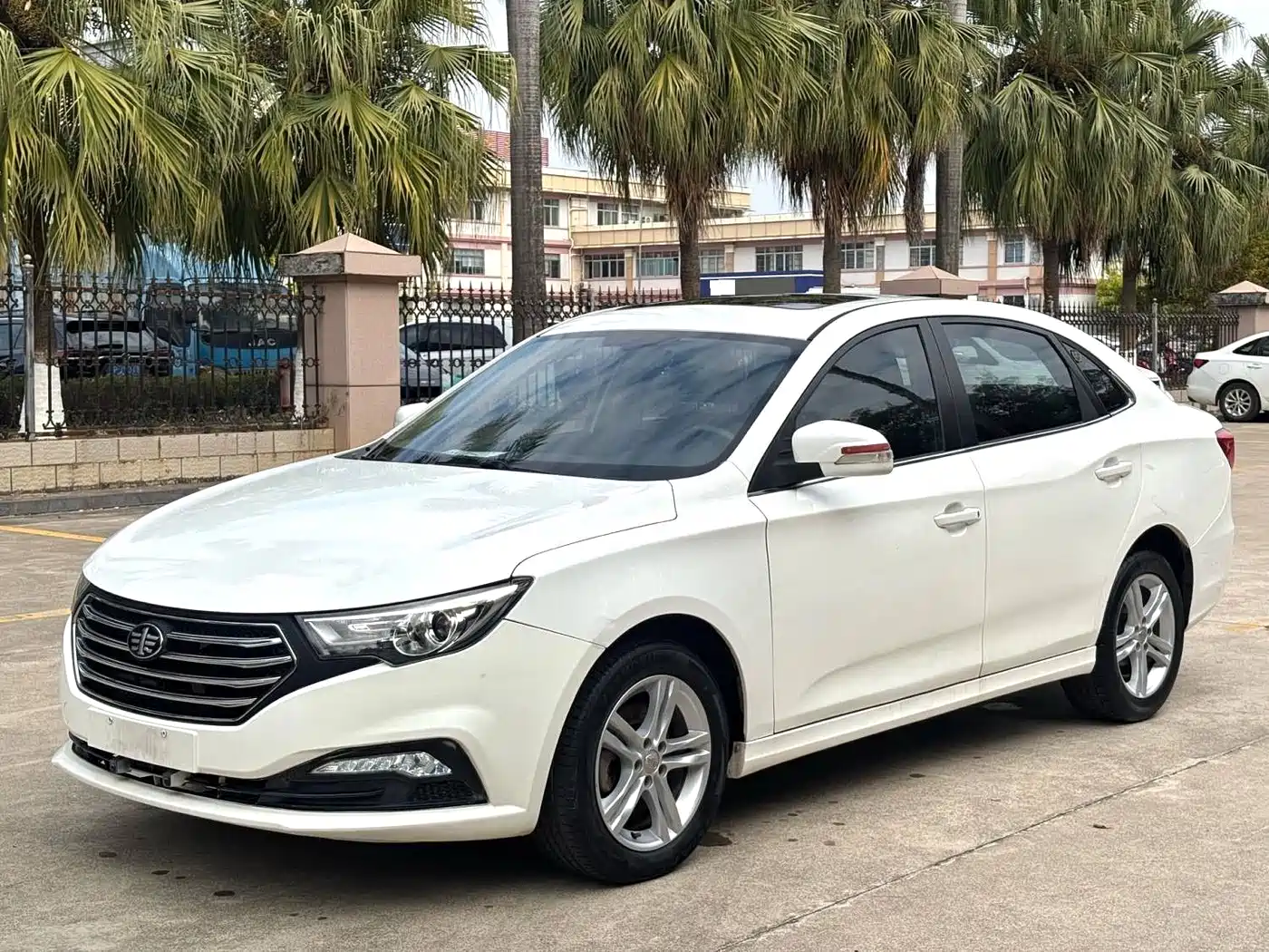 Besturn B30 2016 2016 1.6L Automatic Luxury