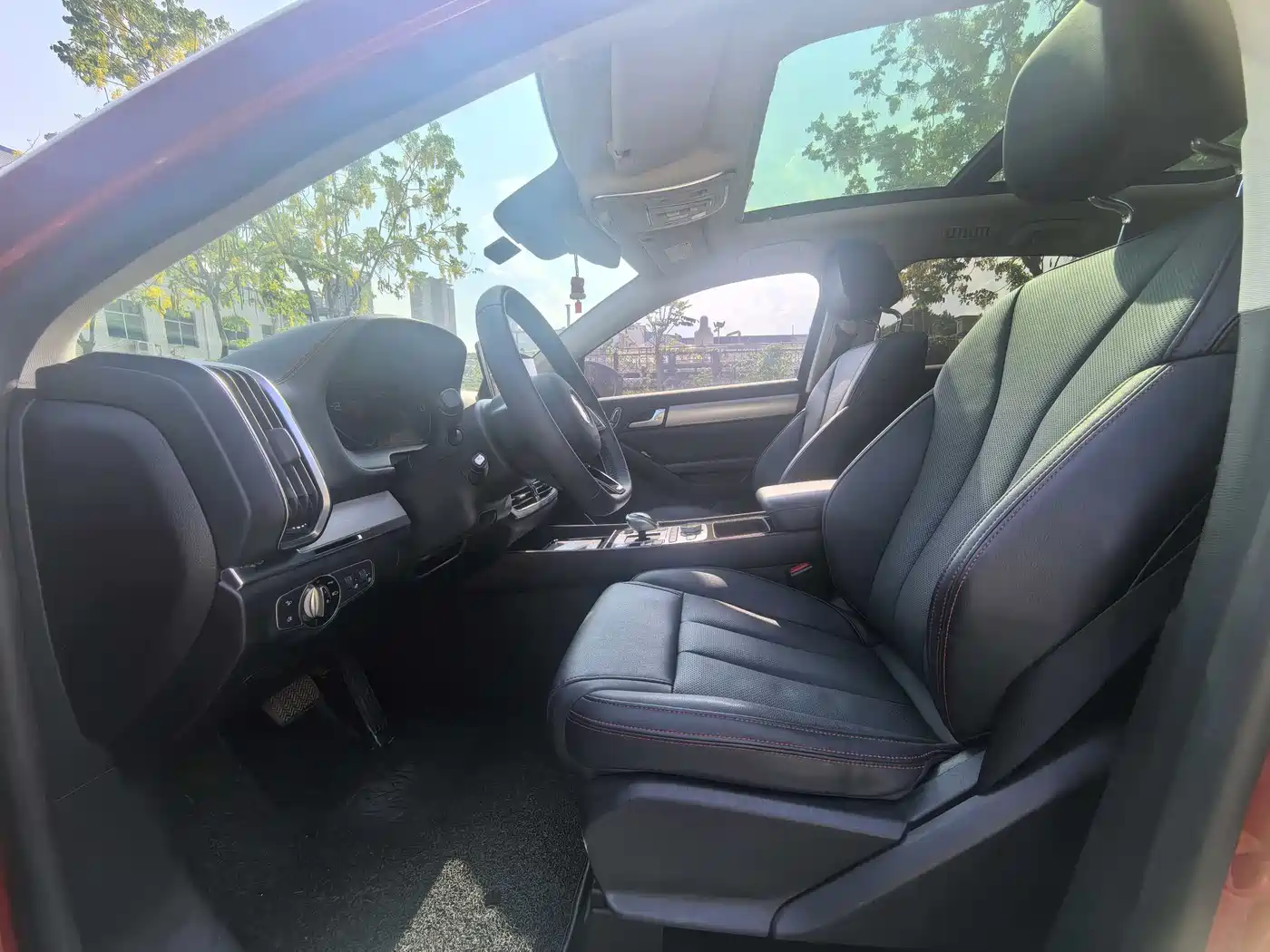 BYD Tang New Energy 2018 DM 2.0T AWD Smart Connection Enjoy Edition 7-Seater China V фото 5
