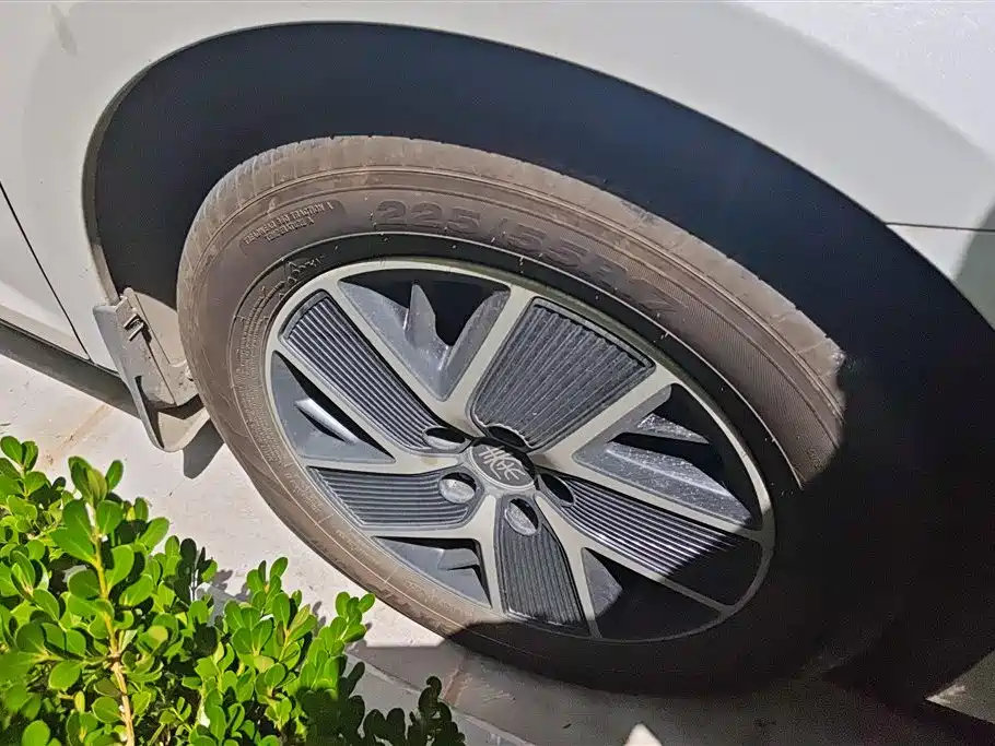 BYD Qin L 2024 DM-i 120KM Leading фото 6