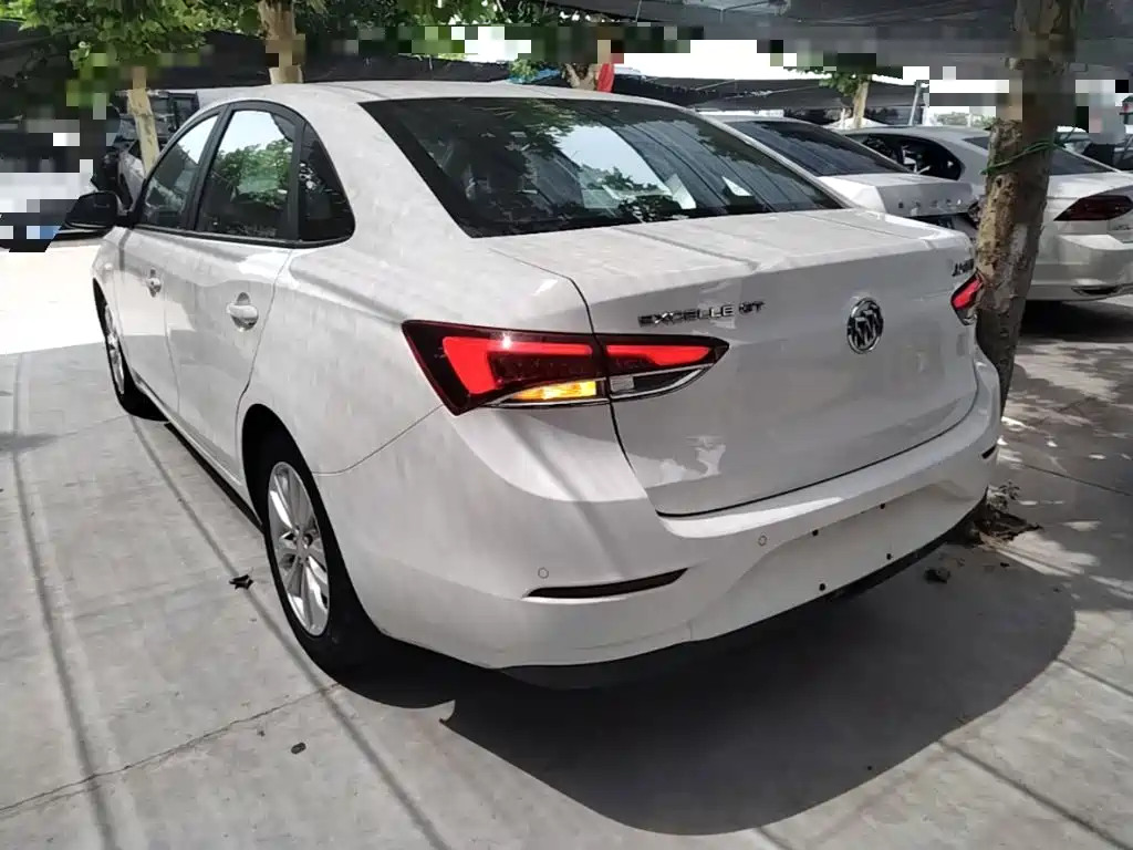Фото 5 - Buick Excelle