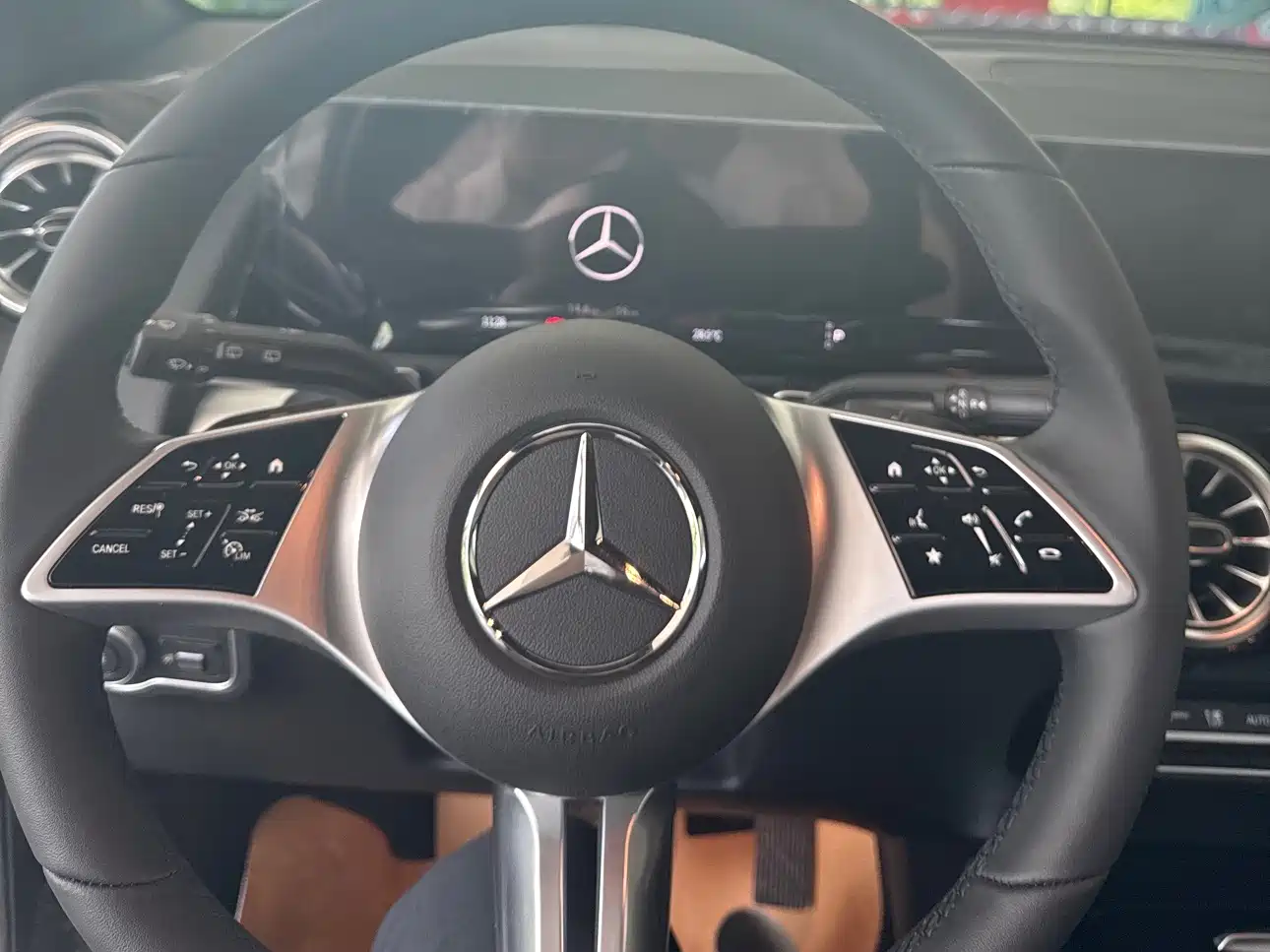 Mercedes-Benz EQB 2025 EQB 260 фото 13