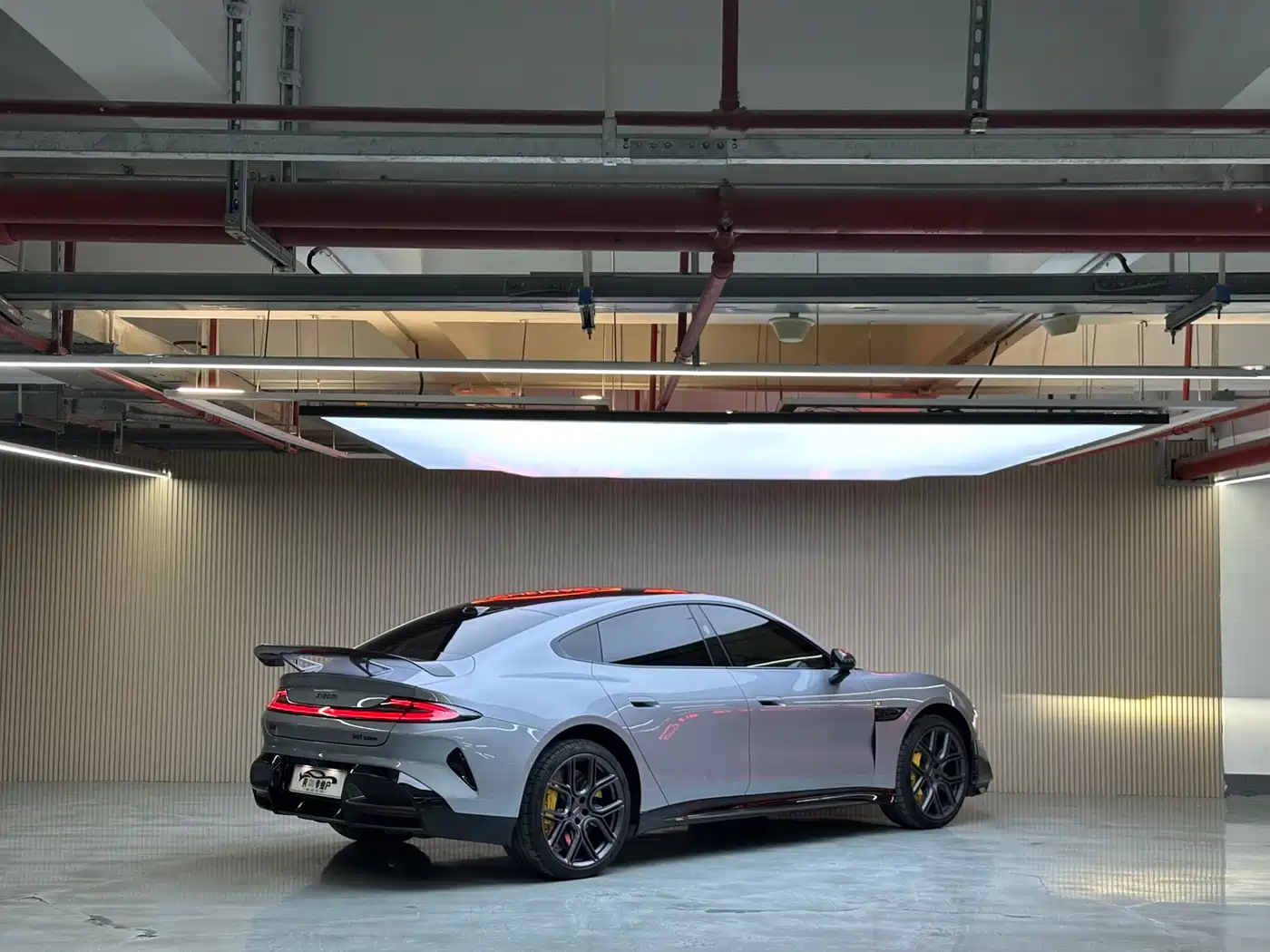 XIAOMI CAR XIAOMI SU7 ULTRA