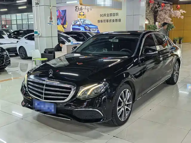 MERCEDES-BENZ E CLASS