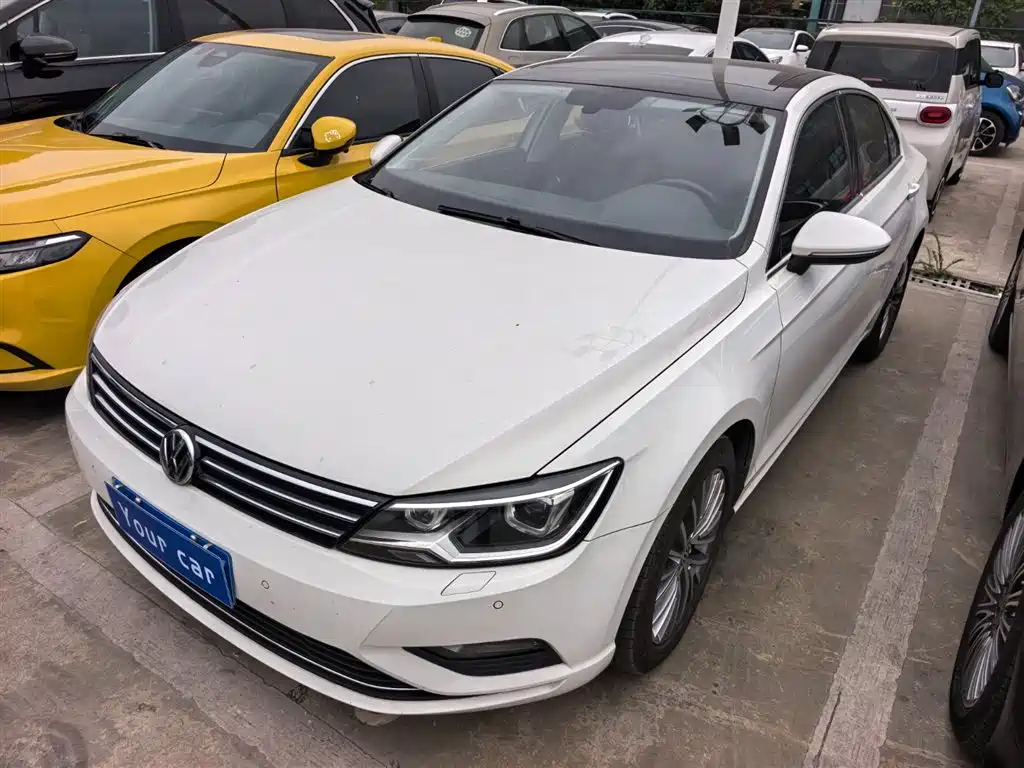 Volkswagen Lamando 2015 330TSI DSG Luxury Edition