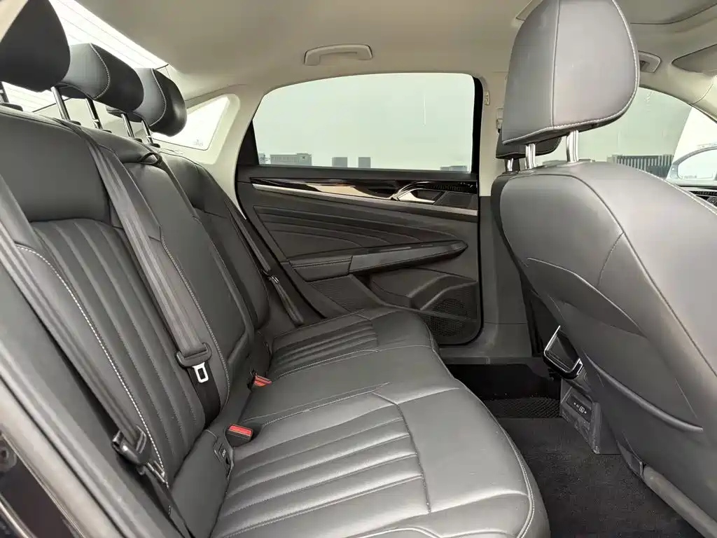Volkswagen Passat, миниатюра 13