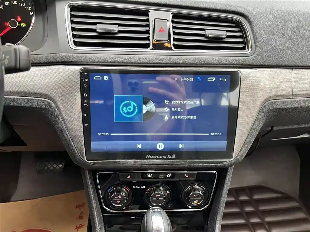 Volkswagen Lavida 2015 230TSI DSG Luxury Edition фото 13