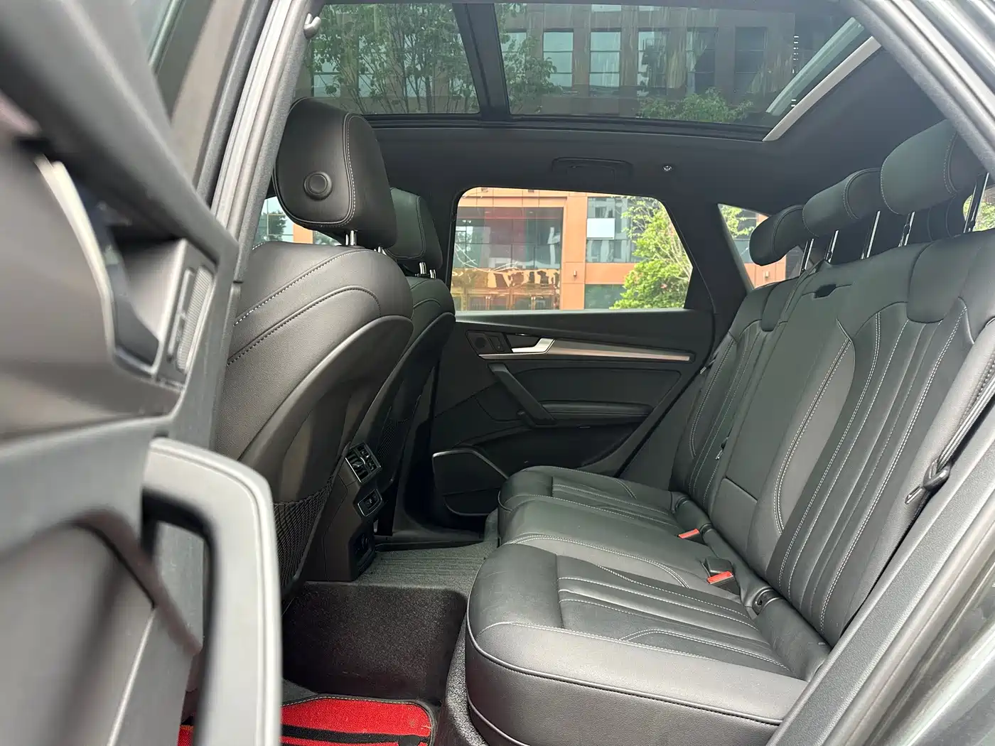Audi Q5L 2022 Facelift 40T Luxury Dynamic фото 9