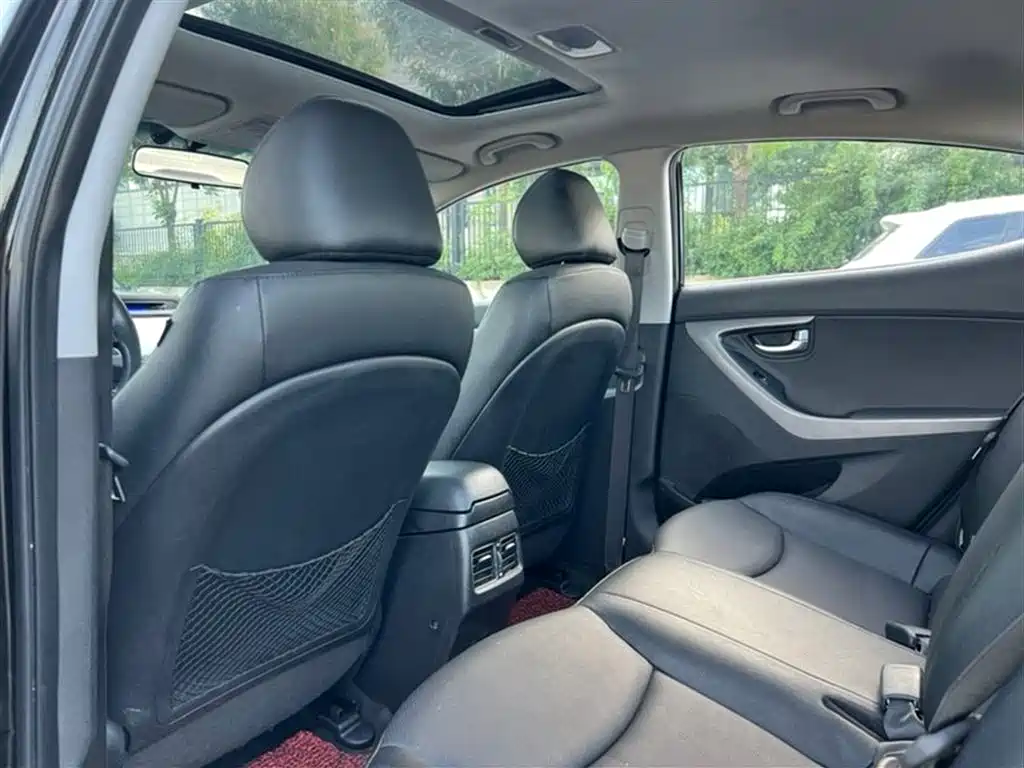 Hyundai Langdong 2015 1.6L Auto Exclusive фото 9