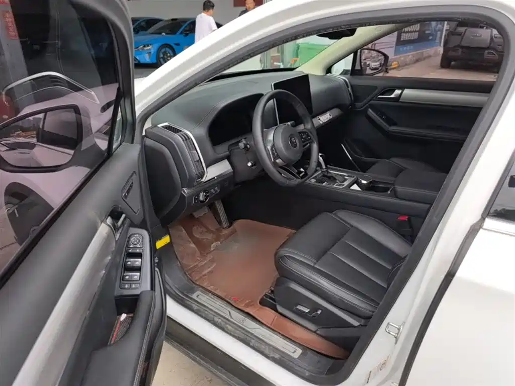 BYD Tang 2018 2.0T Automatic Smart Connection Honor Edition 7-Seater China V фото 15