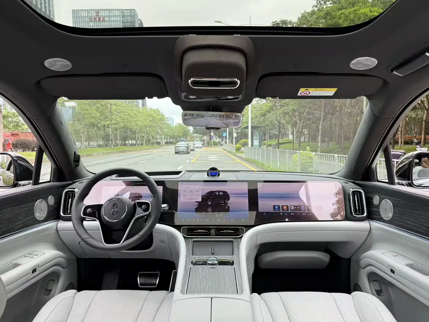 AITO Wenjie AITO M9 2025 Extended Range Ultra 52kWh 6-Seater фото 5