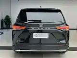 Photo 12 - Toyota Sienna
