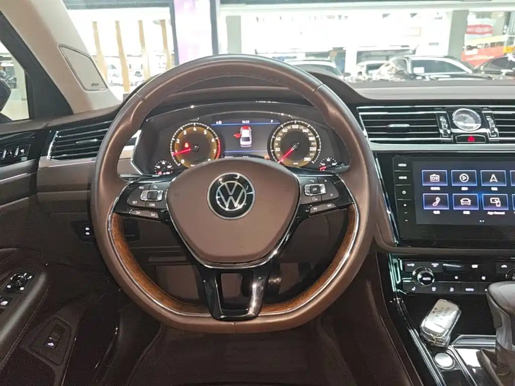 Volkswagen Phideon 2023 2021 380TSI Premium Edition