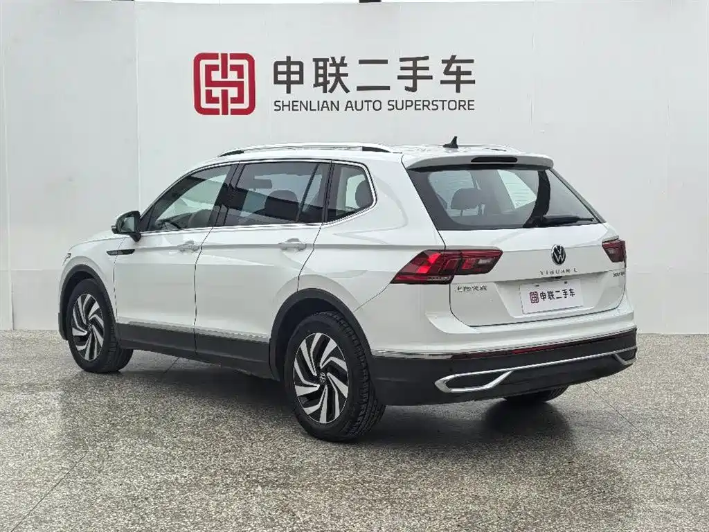 Volkswagen Tiguan L 2024 300TSI Auto 2WD Smart Edition фото 4
