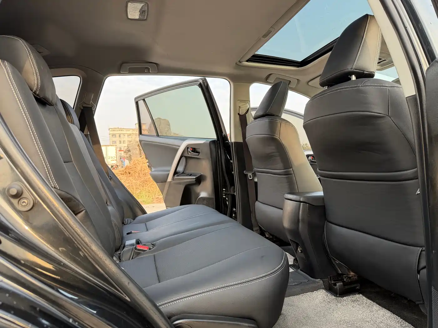 Toyota RAV4 Rongfang 2019 2.0L CVT 2WD Style X Limited Edition China VI фото 10