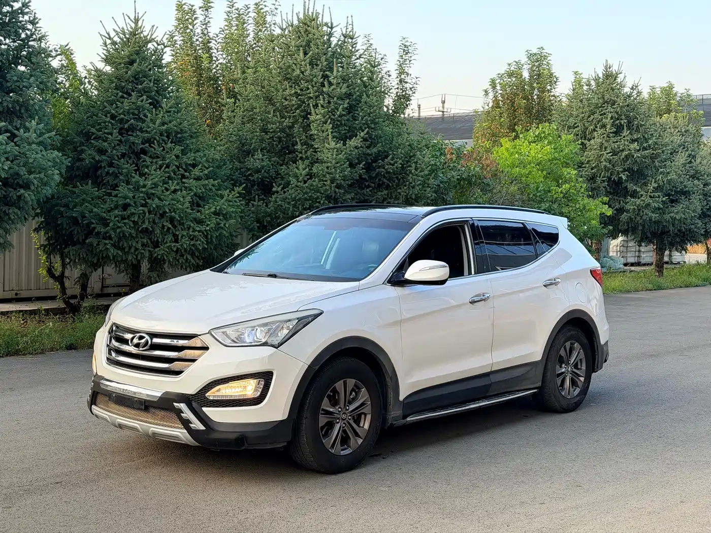 Hyundai Santa Fe 2013 2013 Model 2.4L Automatic 2WD Smart