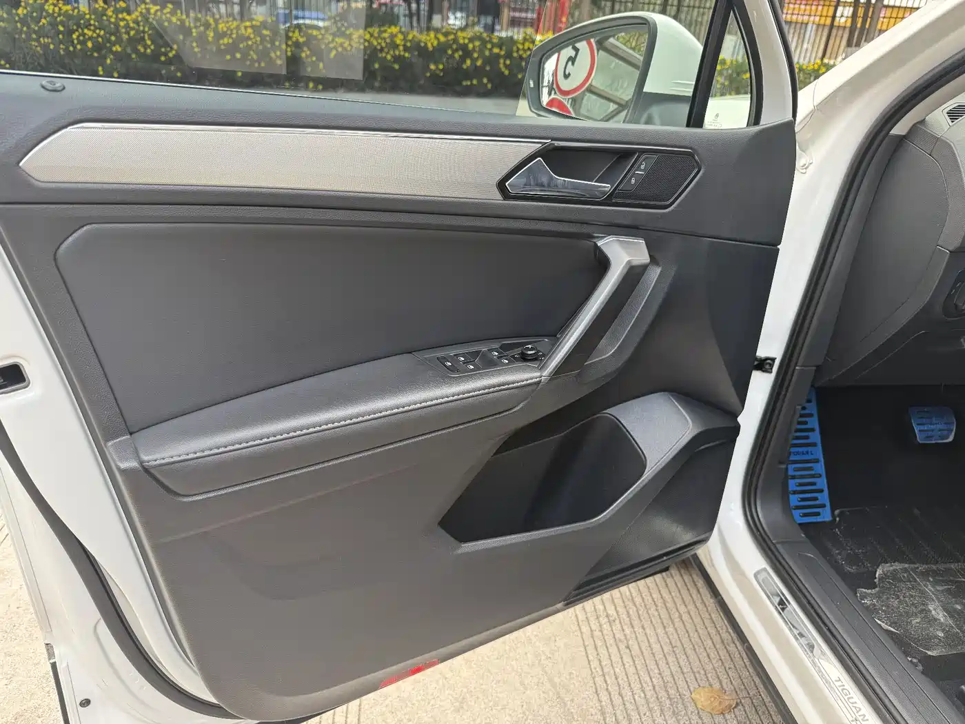 Volkswagen Tiguan L 2018 330TSI Automatic 2WD Comfort Edition фото 6
