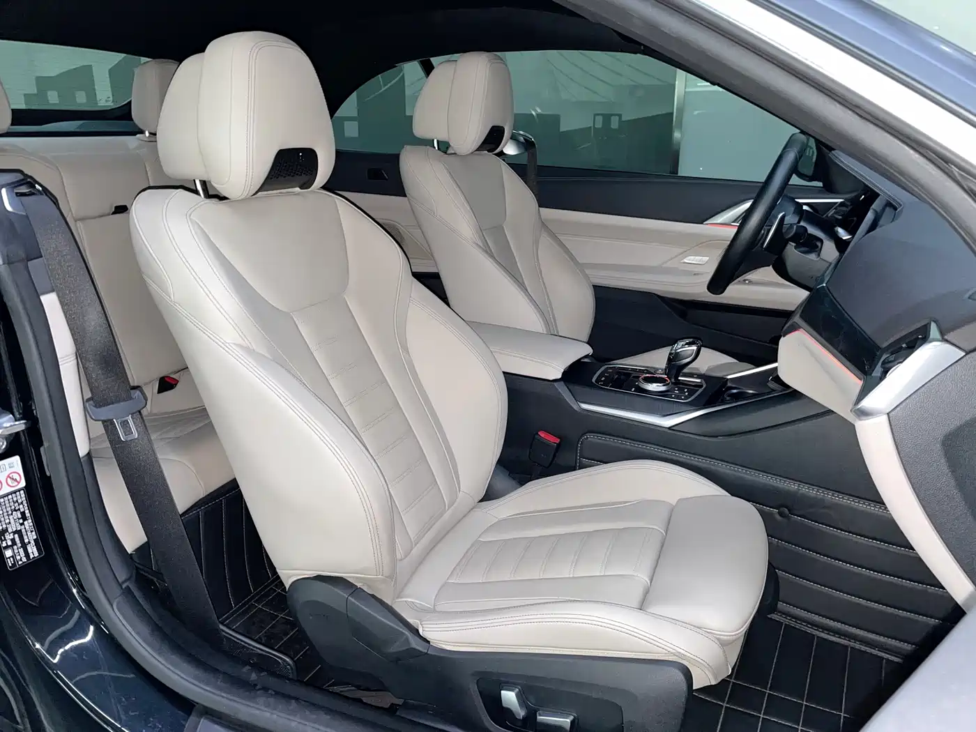 BMW 4 Series 2022 425i Convertible M Sport Package фото 11