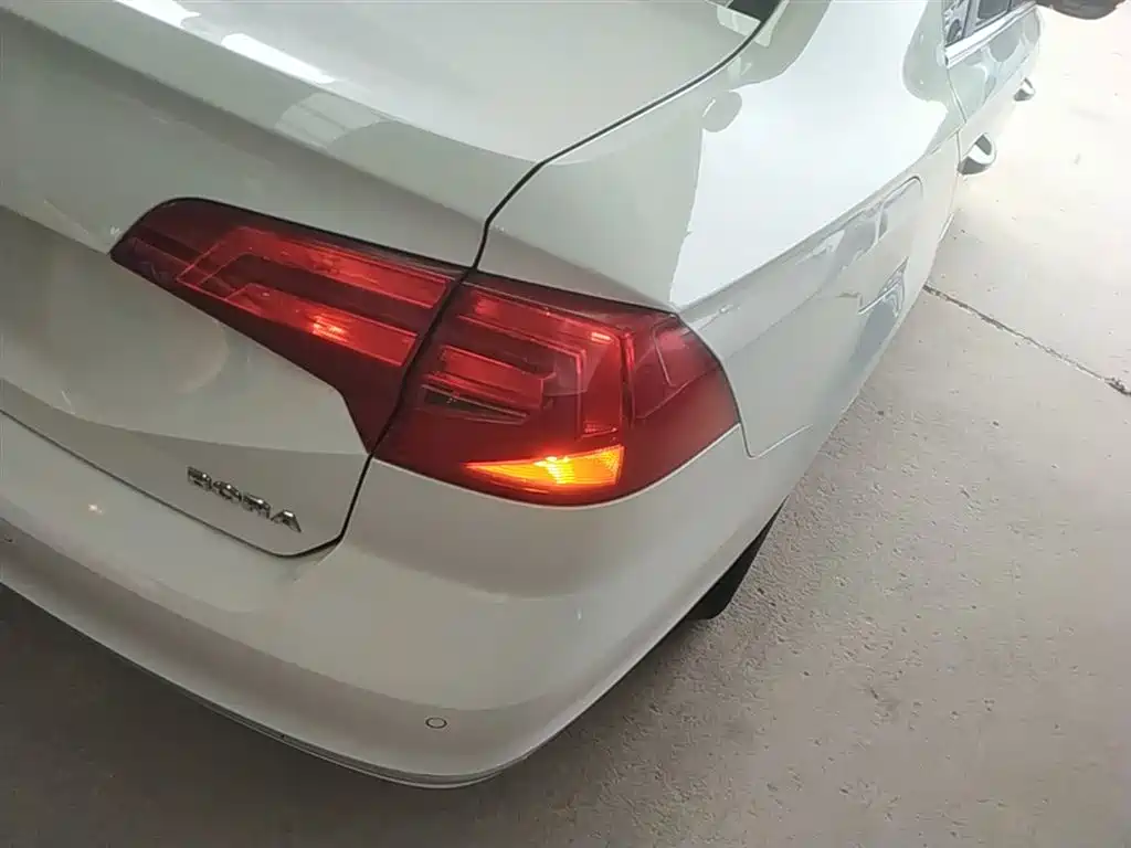 Volkswagen Bora 2016 Model 1.6L Automatic Comfort фото 8