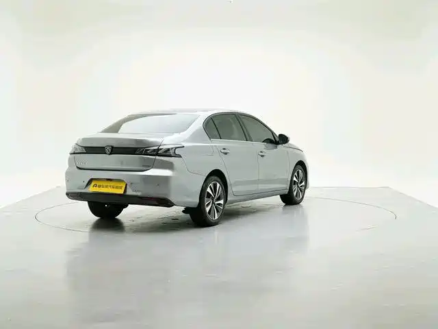 Peugeot 408 2024 2022 1.6T Light Chaser Edition