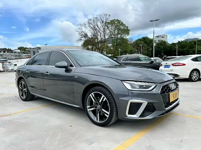 Audi A4L 2022