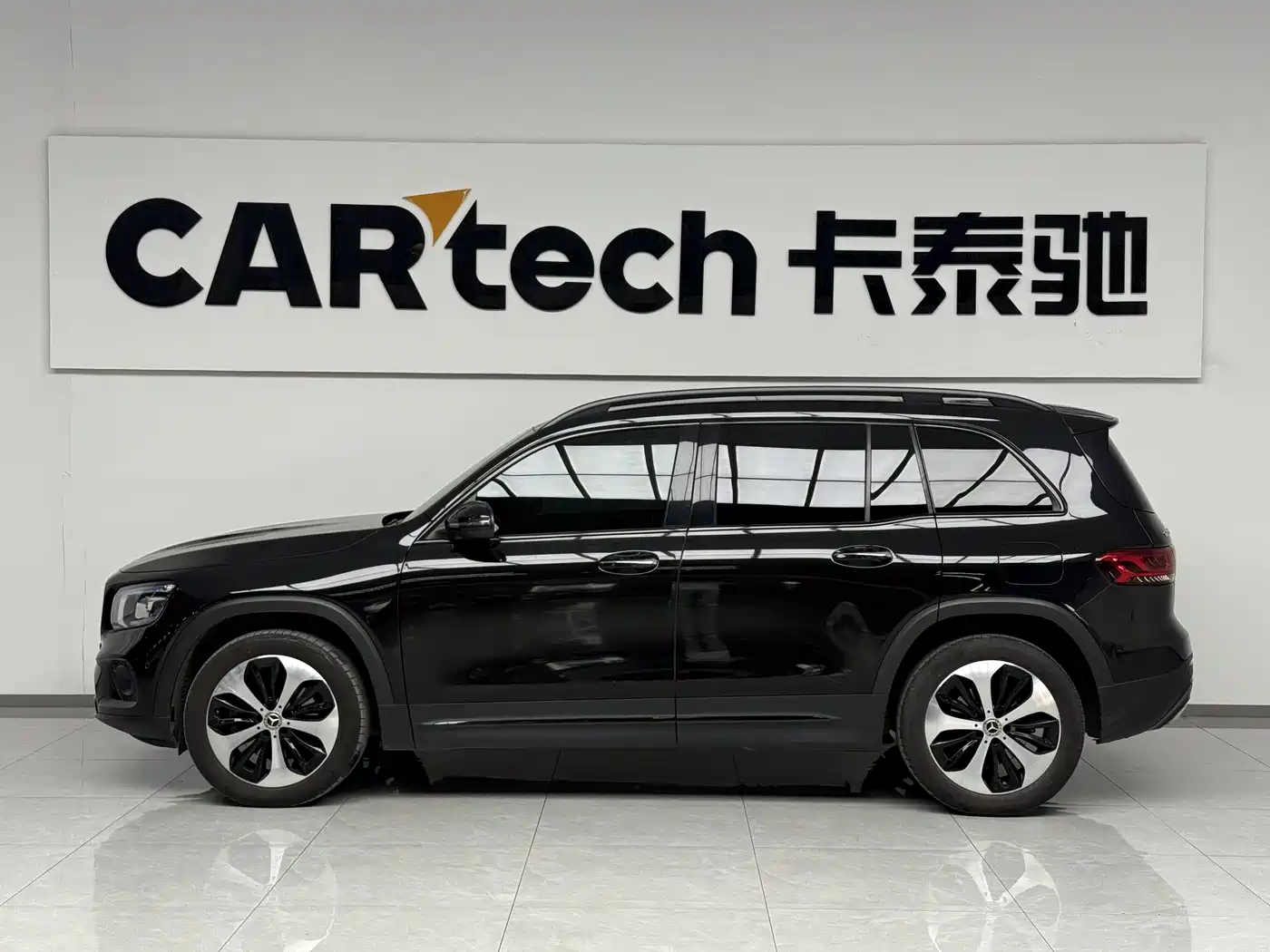 Mercedes-Benz GLB 2022 GLB 220 4MATIC фото 3