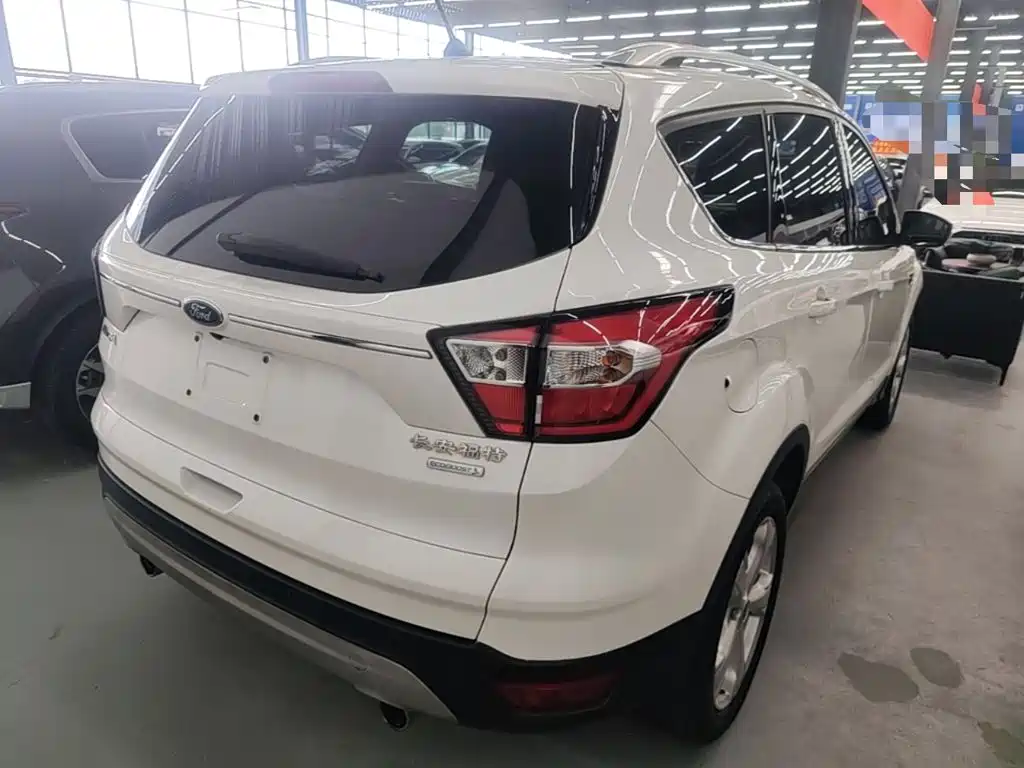 Photo 7 - Ford Kuga