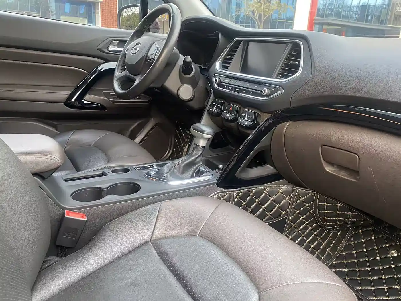 GAC Trumpchi Trumpchi GS4 2017 235T Automatic 2WD Luxury Smart Connected Edition фото 17