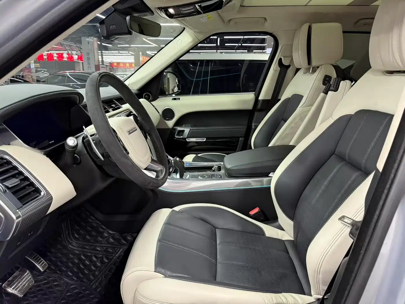 Land Rover Range Rover Sport 2021 3.0 L6 HST фото 4