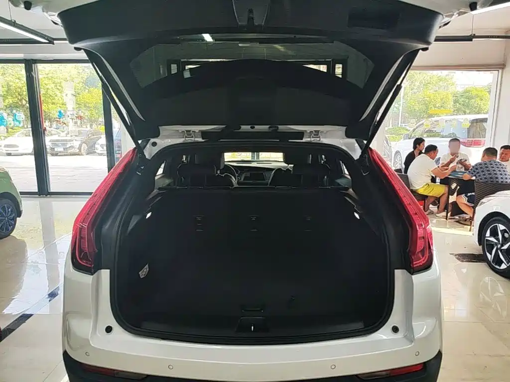 Cadillac XT4 2022 2022 28T FWD Style