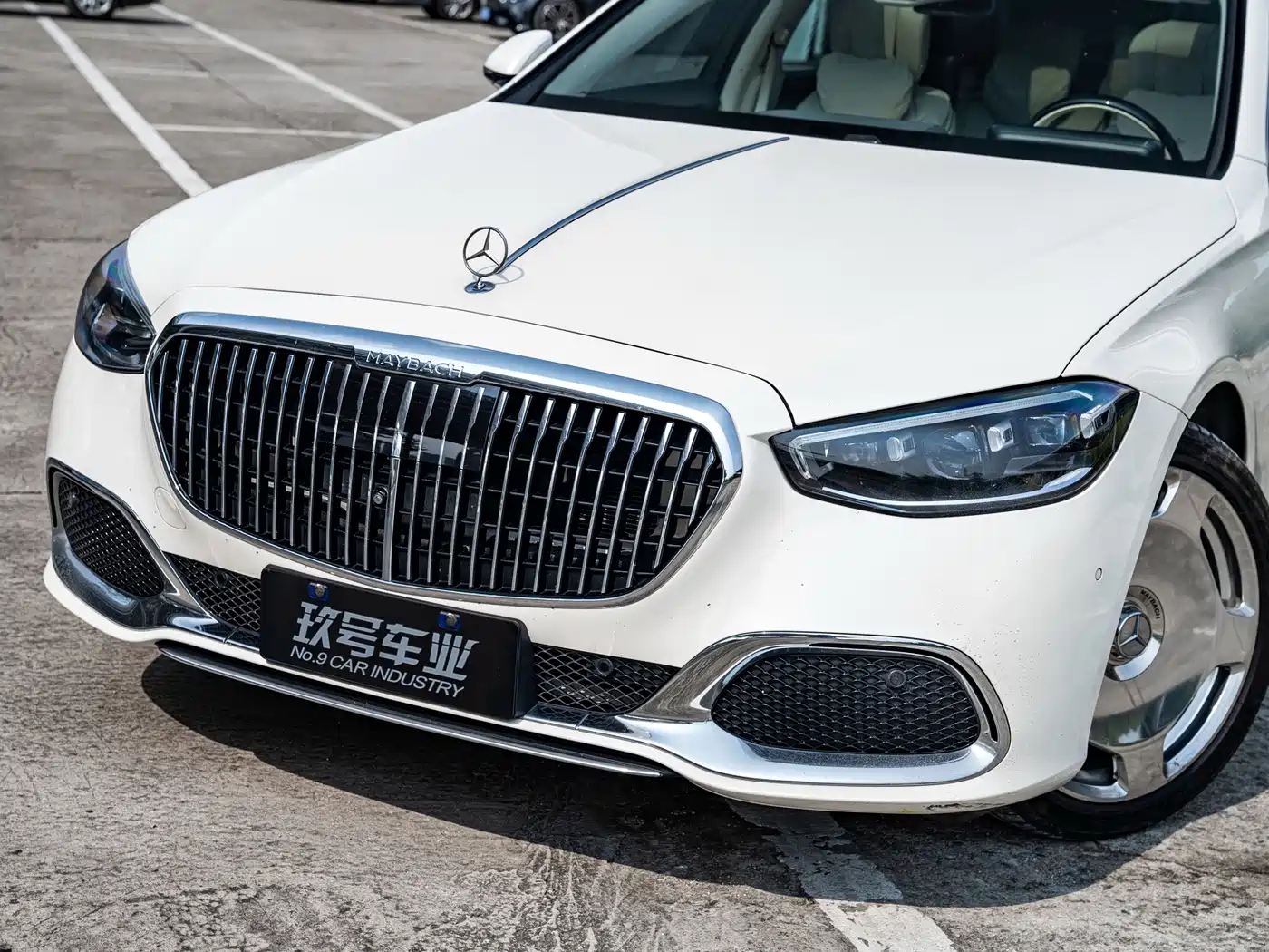 Photo 6 - Mercedes-Benz Maybach S-Class