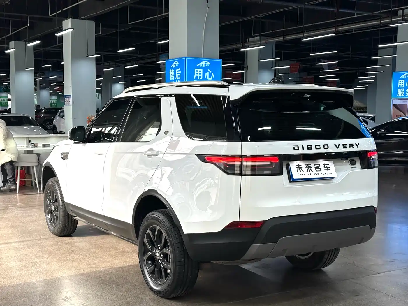 Land Rover Discovery 2019 3.0 SC V6 SE фото 15