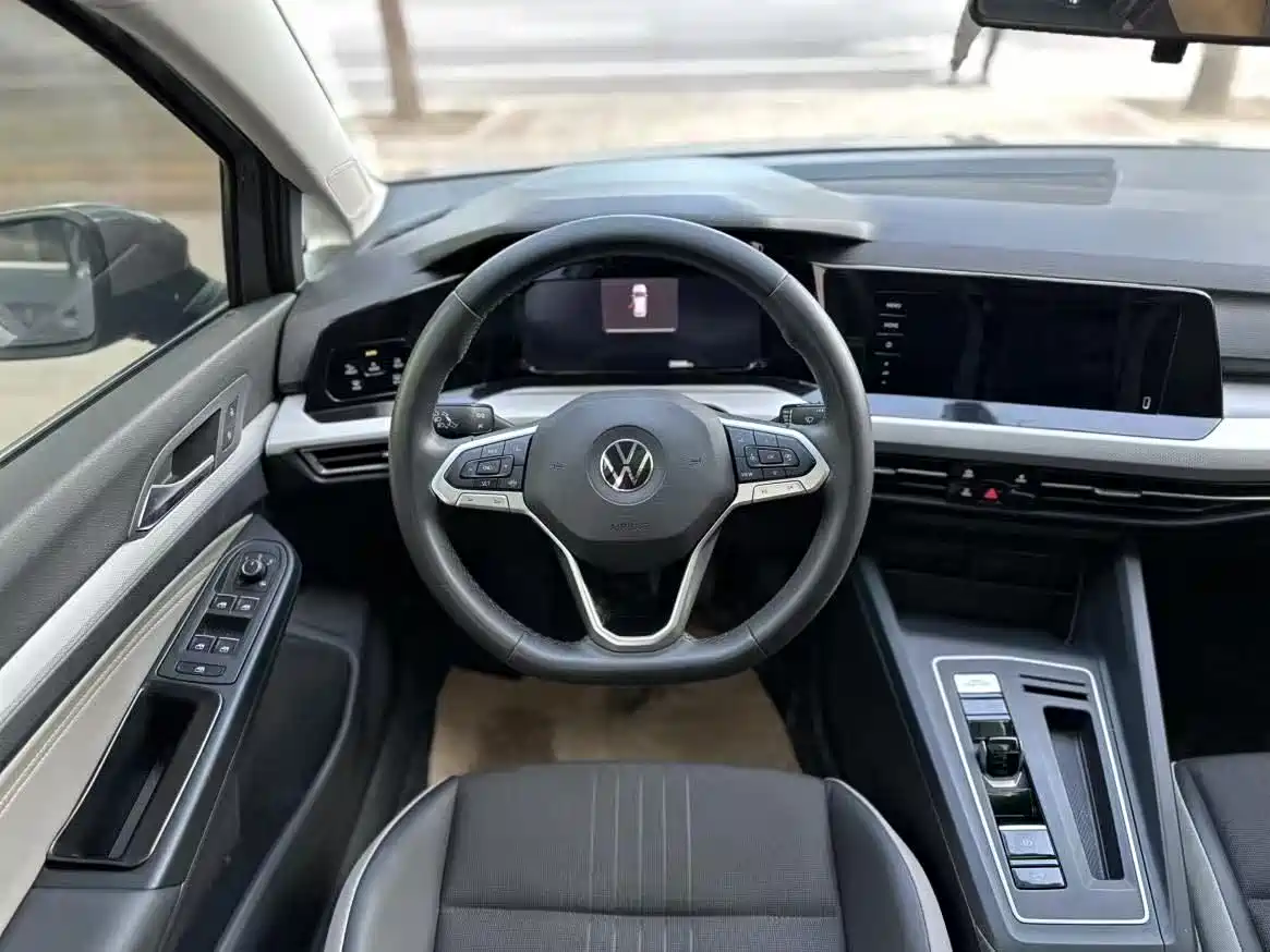 Volkswagen Golf 2021 280TSI DSG Pro фото 3