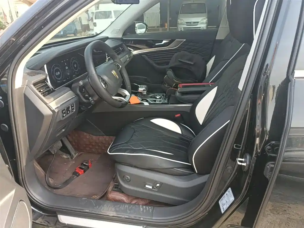 Hongqi HS5 2022 Facelift 2.0T Smart Flag Enjoyment Edition фото 15
