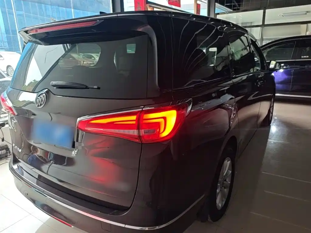 Buick GL8 2017 ES 28T Comfort Type China V фото 6