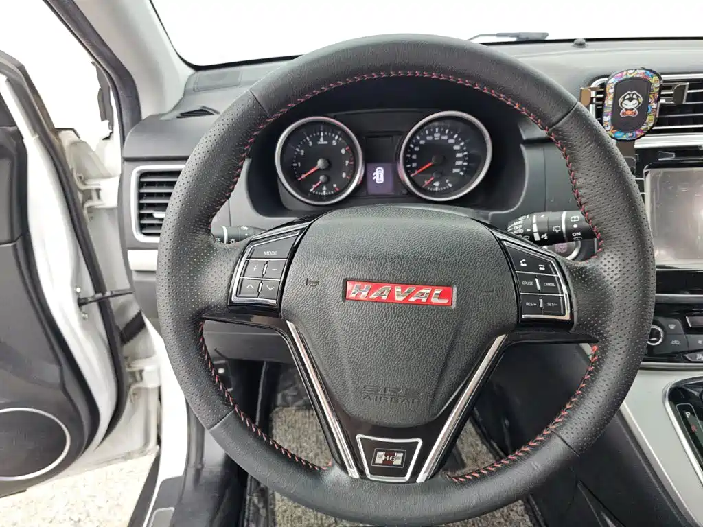 Photo 10 - Haval H6