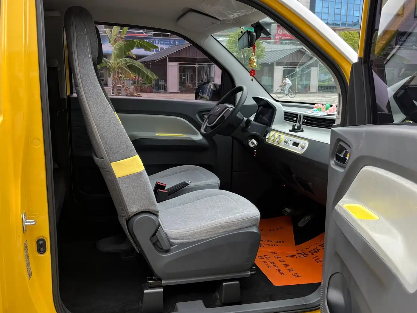 Фото 9 - Wuling Motors Hongguang MINIEV