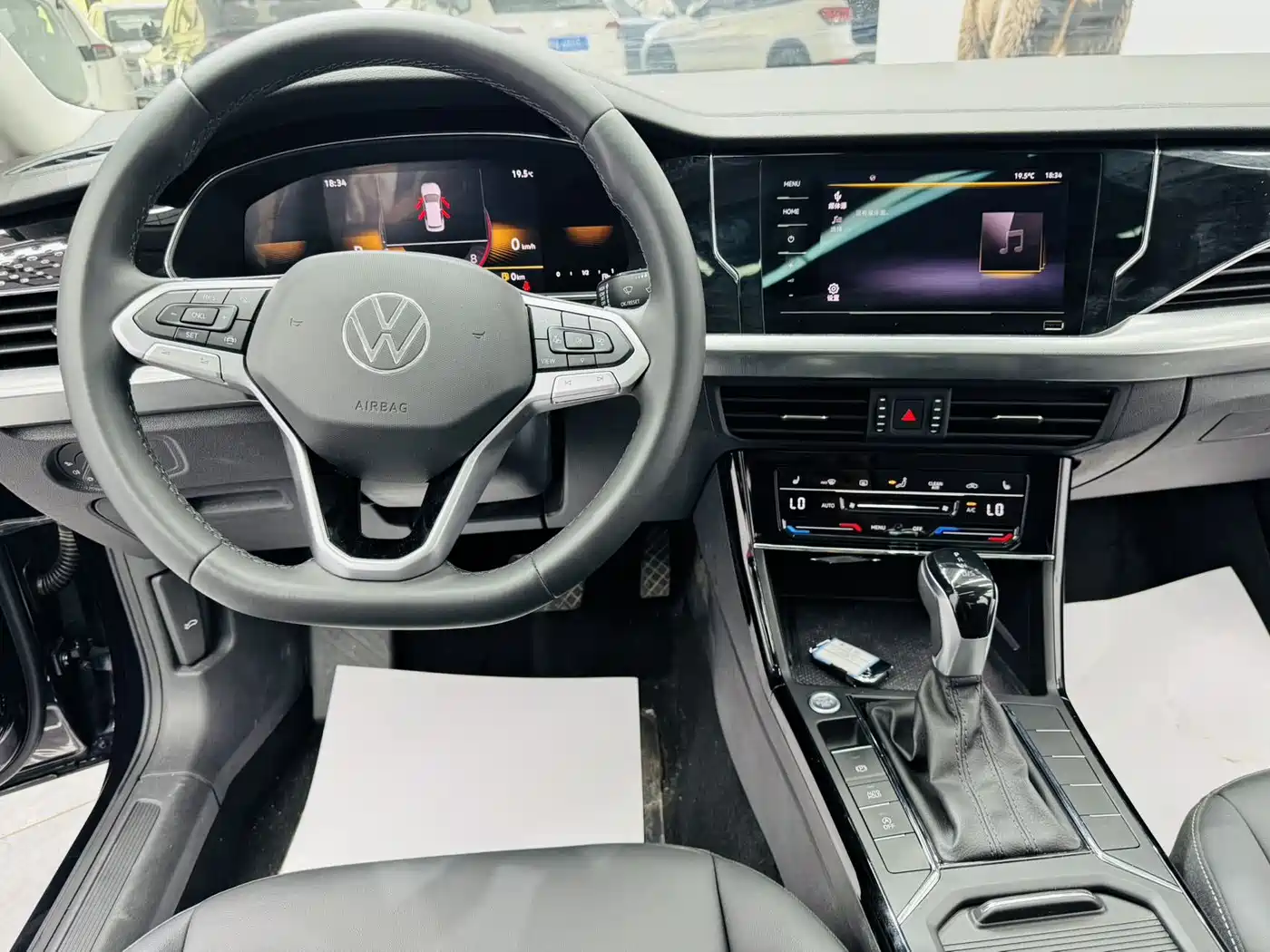Volkswagen Passat 2022 280TSI Business Edition фото 8