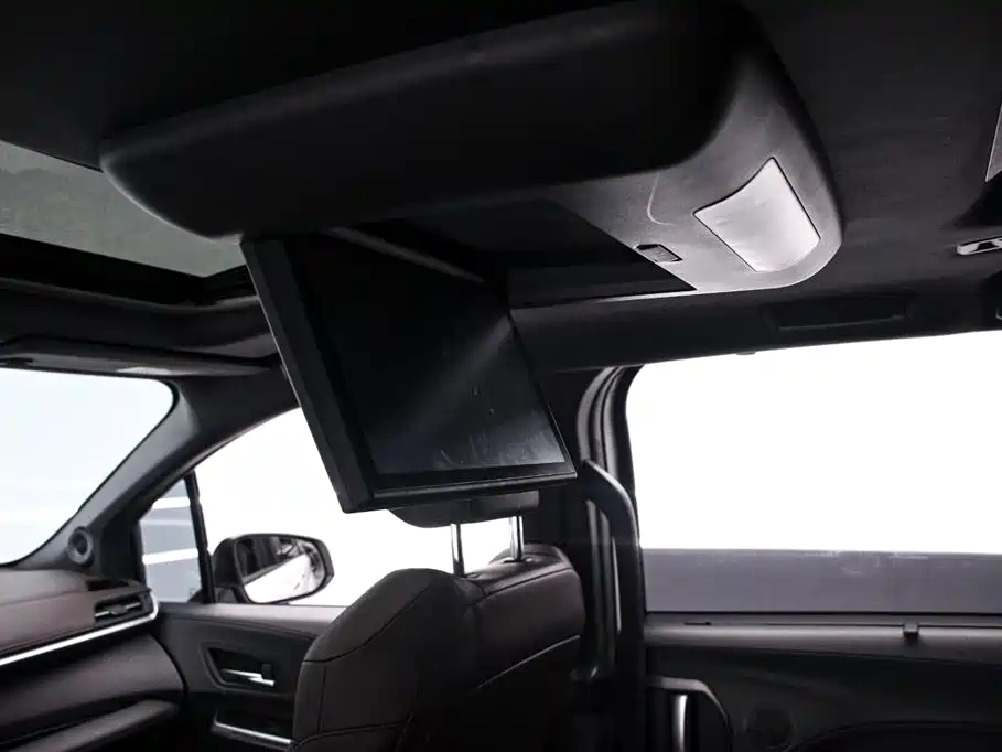 Toyota Sienna 2021 2.5L Hybrid Platinum Edition фото 15