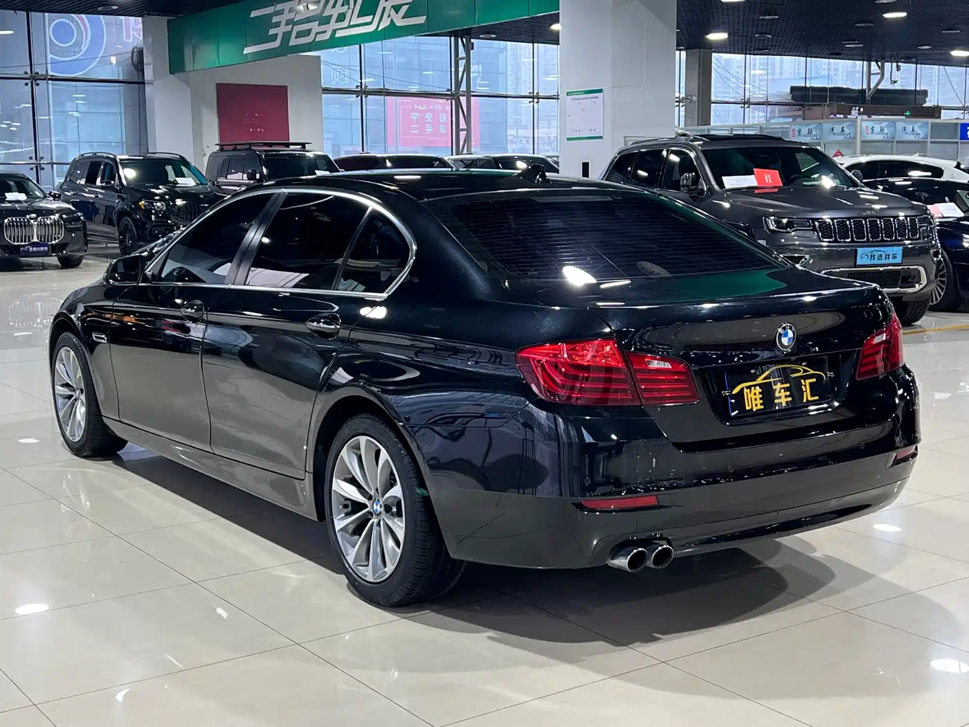BMW 5 Series 2017 525Li Leading Edition фото 6