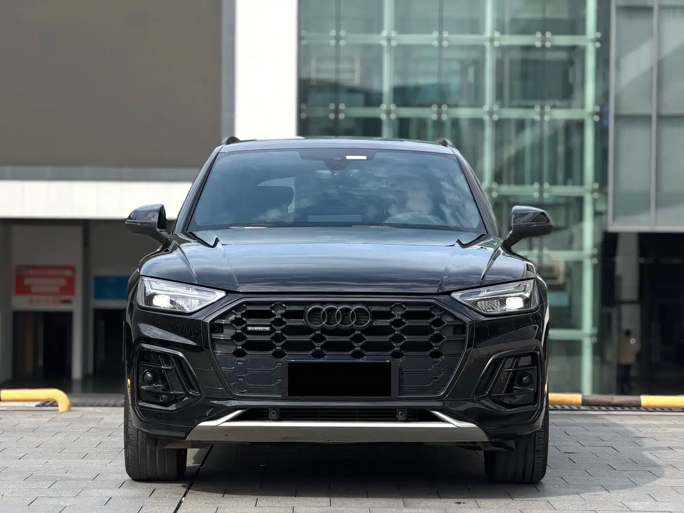 Audi Q5L 2024 Model 40 TFSI Luxury Dynamic фото 2
