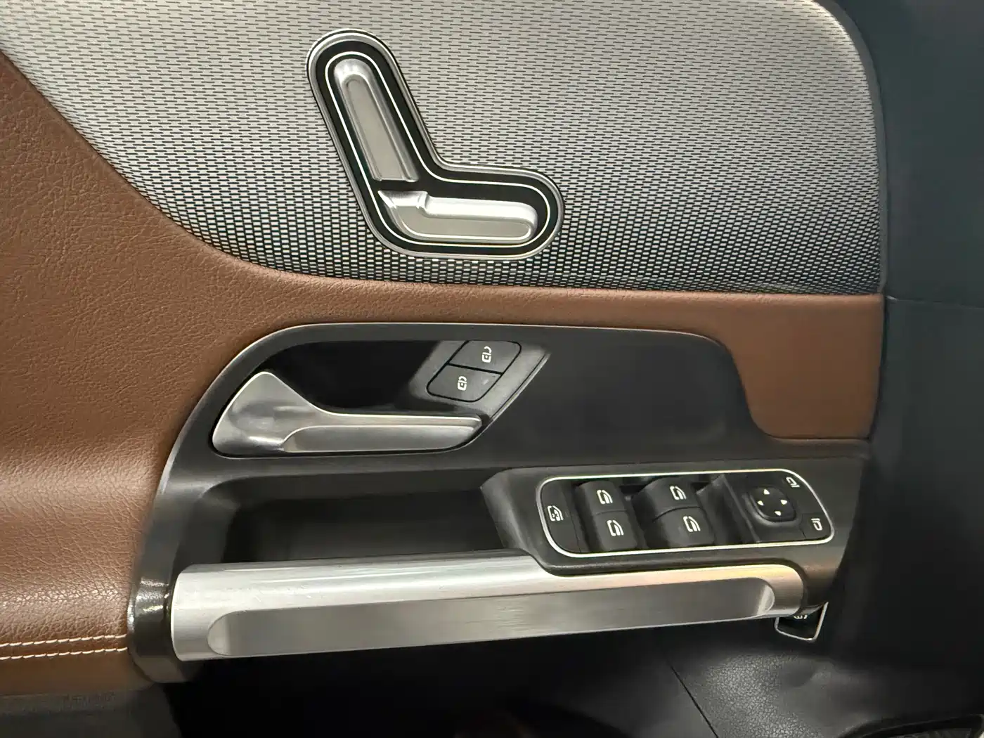 Mercedes-Benz GLB 2021 GLB 180 Dynamic фото 13