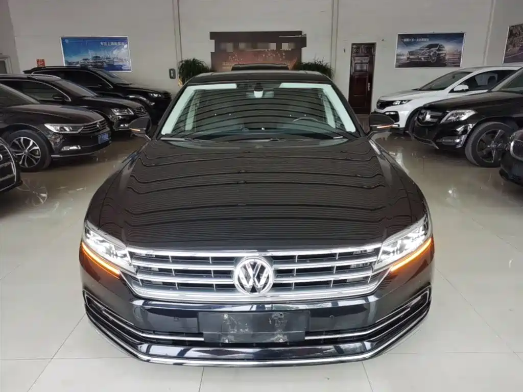 Volkswagen Phideon 2018 Facelift 380TSI FWD Business фото 3