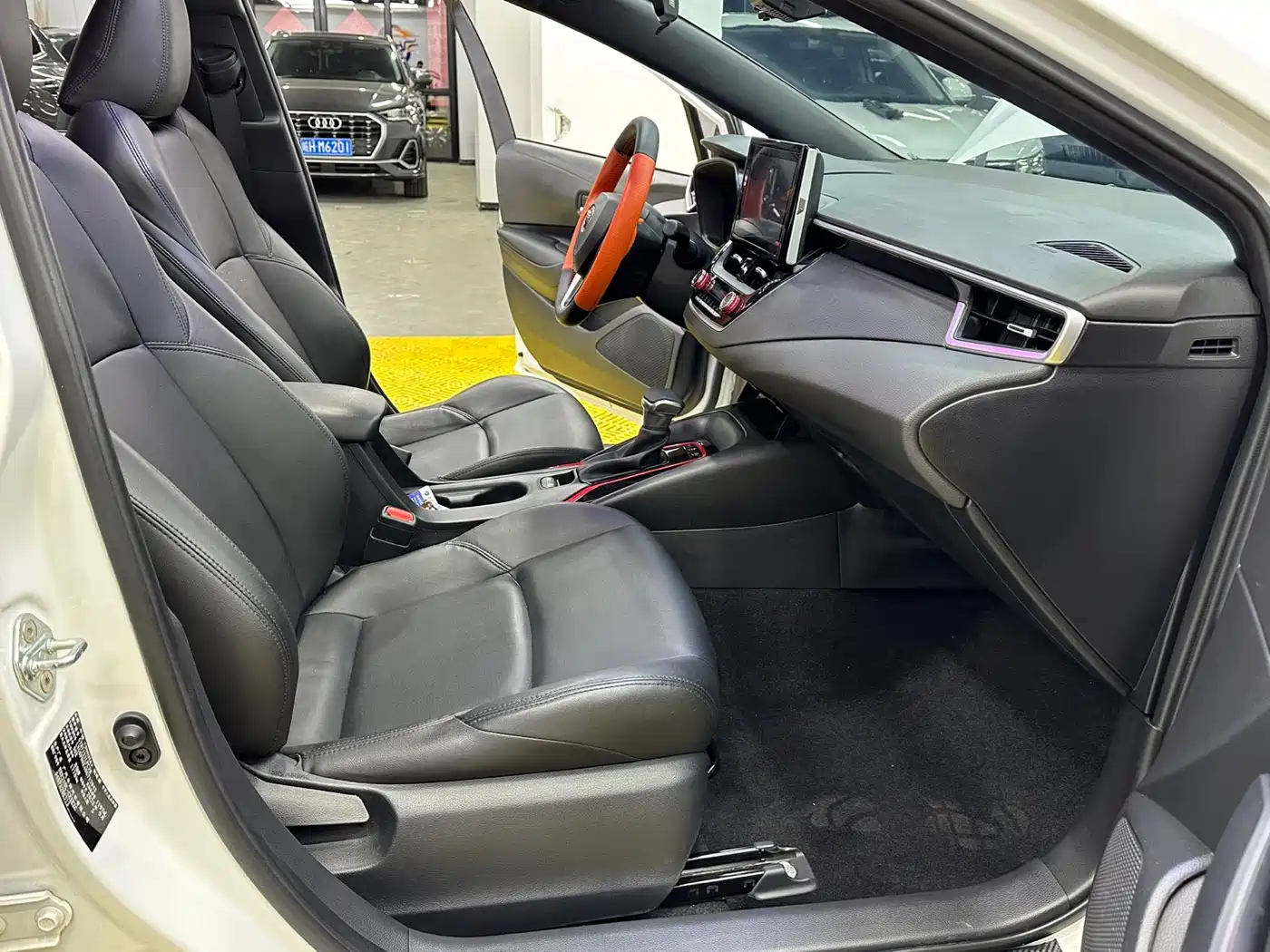 Toyota Levin 2022 185T CVT Luxury Edition фото 18